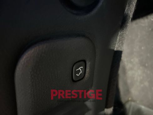 Used 2023 Dodge Durango R/T RWD image 20