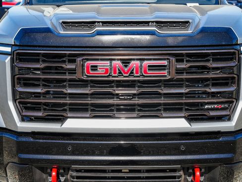 Used 2024 GMC Sierra 2500 AT4X AWD/4WD image 7