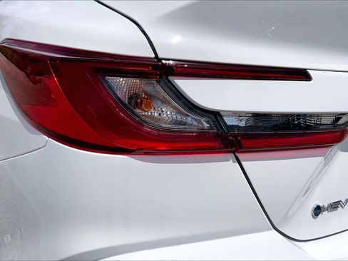 Used 2026 Toyota Camry SE FWD image 28