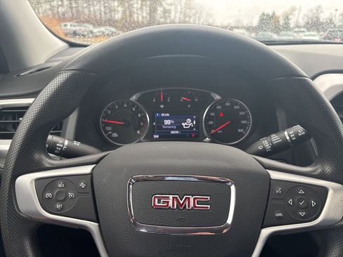 Certified 2023 GMC Acadia SLE w/ Driver Convenience Package image 15