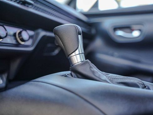 Used 2023 Honda HR-V LX image 19