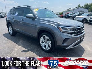 Used 2021 Volkswagen Atlas SE w/ Towing Package image 1