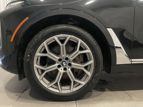 Certified 2024 BMW X7 xDrive40i w/ Premium Package image 7