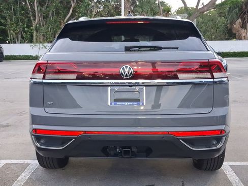 New 2026 Volkswagen Atlas Cross Sport SE image 4
