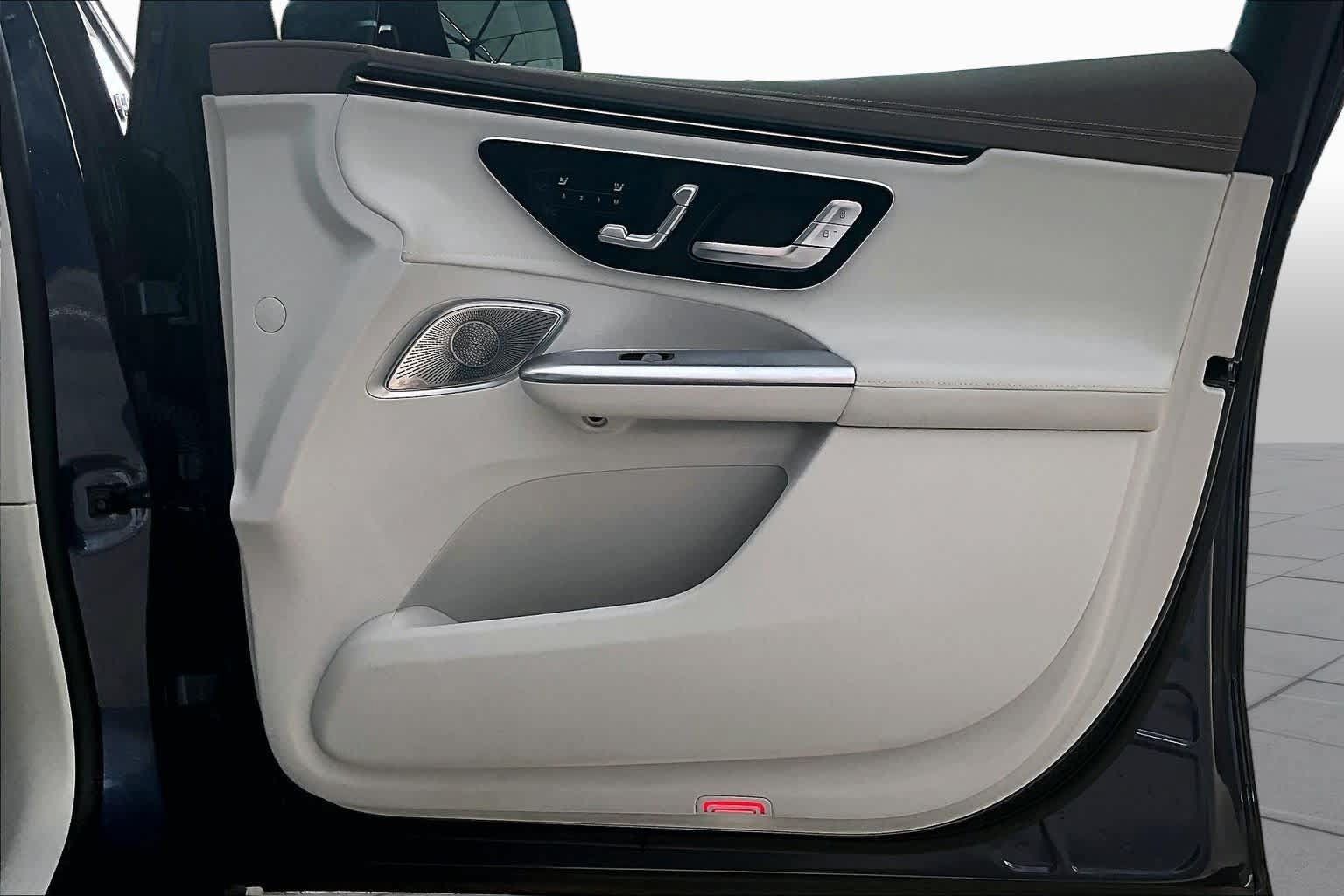Used 2023 Mercedes-Benz EQE 350+ SUV image 22