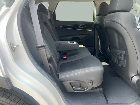 Used 2020 Kia Sorento S AWD/4WD image 35