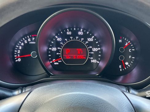 Used 2019 Kia Soul FWD image 24
