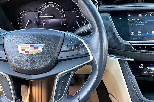 Used 2017 Cadillac XT5 FWD w/ LPO, Wheel Lock Package image 12