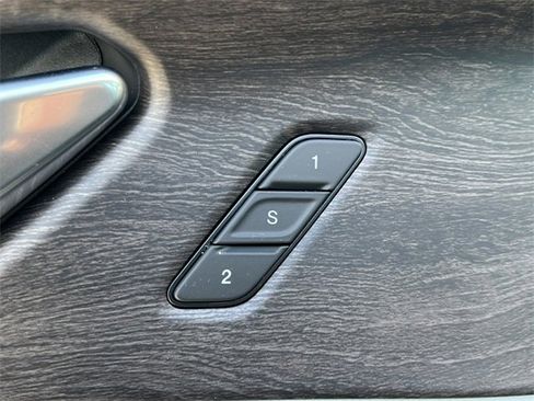 New 2025 Jeep Grand Cherokee L Limited image 17