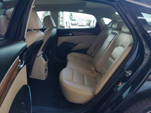 Used 2017 Kia Cadenza Technology FWD image 17
