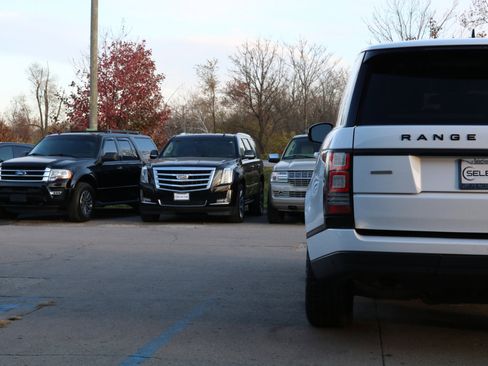 Used 2016 Land Rover Range Rover Supercharged image 11