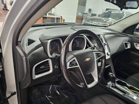 Used 2017 Chevrolet Equinox LT w/ Convenience Package FWD image 13
