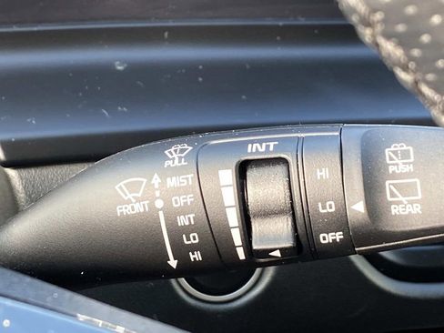 Used 2024 Kia Seltos SX image 19