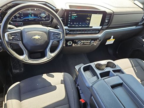 Certified 2023 Chevrolet Silverado 1500 LT AWD/4WD image 11