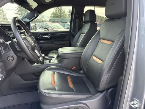 Used 2023 GMC Sierra 1500 AT4 image 13