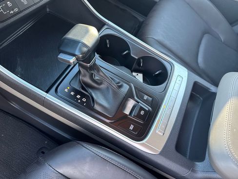 Certified 2025 Kia Carnival image 24