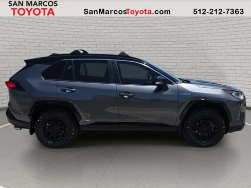 Used 2021 Toyota RAV4 XSE AWD/4WD image 5