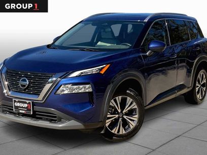 Used 2021 Nissan Rogue SV w/ Premium Package