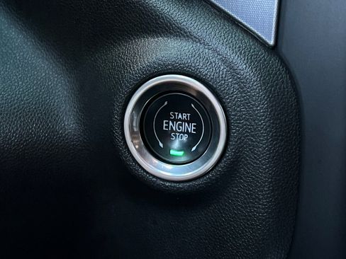 Used 2019 GMC Sierra 1500 SLT w/ SLT Premium Package image 31