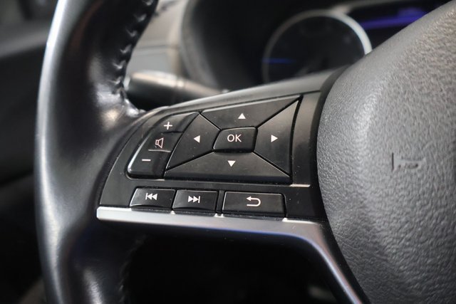 Used 2020 Nissan Sentra SV FWD image 16