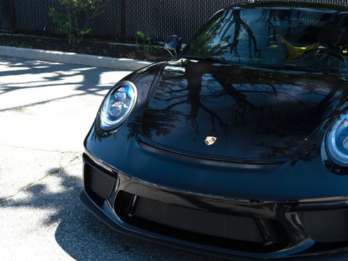 Used 2018 Porsche 911 GT3 RWD image 5