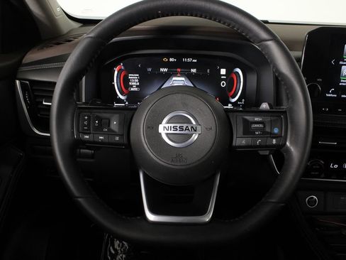 Certified 2021 Nissan Rogue Platinum AWD/4WD image 10