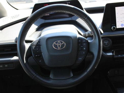 Used 2023 Toyota Prius LE FWD image 16