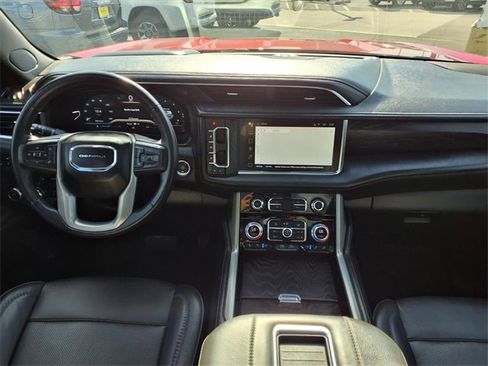 Used 2022 GMC Yukon Denali w/ Max Trailering Package image 4