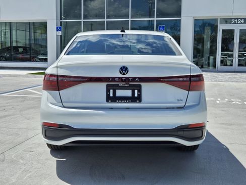 New 2025 Volkswagen Jetta SE image 6