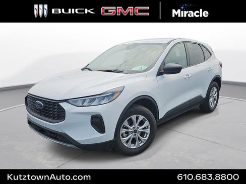 Used 2025 Ford Escape Active AWD/4WD image 1