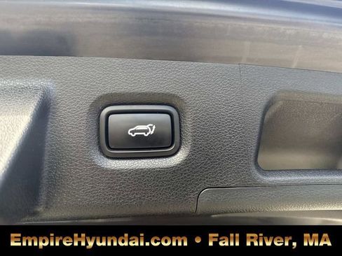 Used 2023 Hyundai Santa Fe SEL FWD image 7