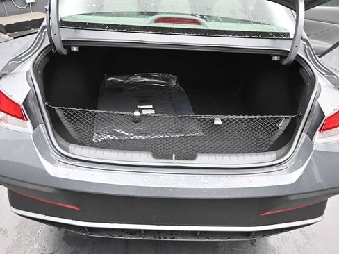 New 2026 Hyundai Elantra SE FWD image 14