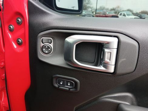 New 2026 Jeep Wrangler Unlimited Sport w/ Convenience Group image 23