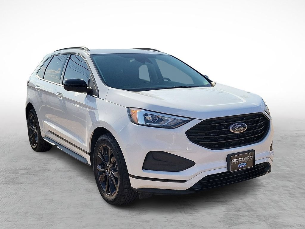 Used 2022 Ford Edge SE w/ Black Appearance Package AWD/4WD image 1