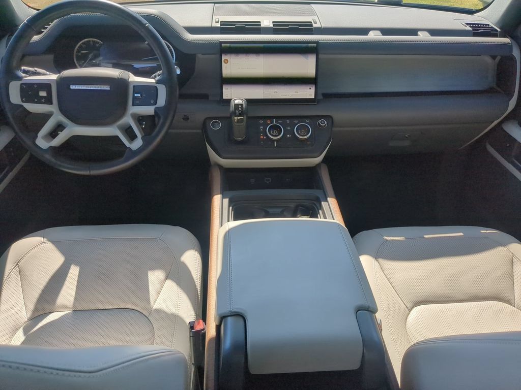 Used 2023 Land Rover Defender 110 SE AWD/4WD image 33