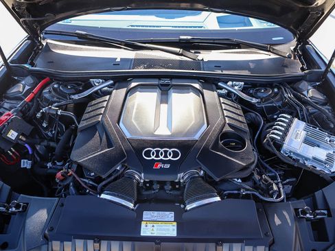Used 2025 Audi RS 6 performance w/ Matte Carbon Package image 43