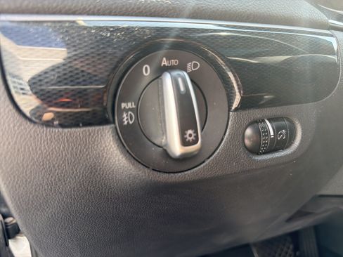 Used 2016 Volkswagen Jetta SEL FWD image 20