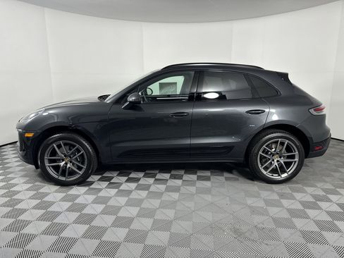 Certified 2025 Porsche Macan image 2