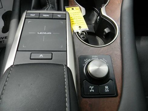 Used 2022 Lexus RX 350L Premium w/ Premium Package AWD/4WD image 17