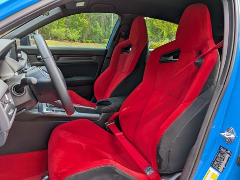 Used 2025 Honda Civic Type R image 5