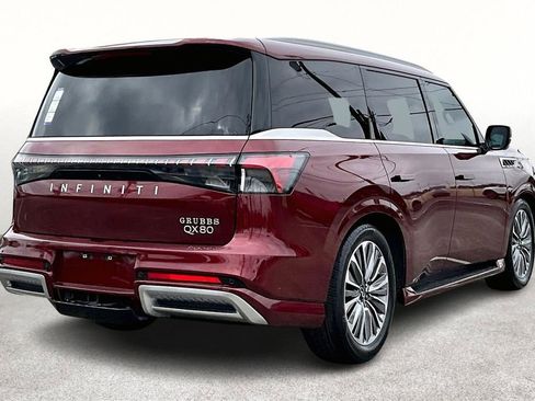 Certified 2025 INFINITI QX80 Luxe image 2
