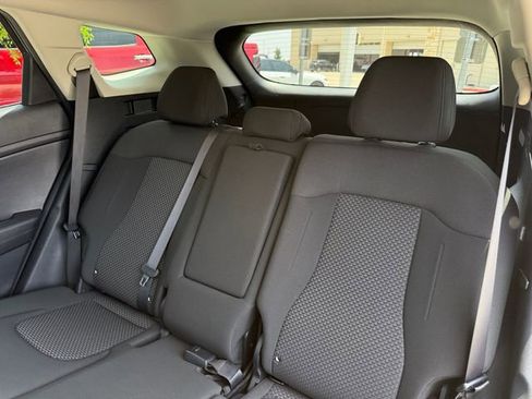 Used 2024 Kia Sportage LX AWD/4WD image 27