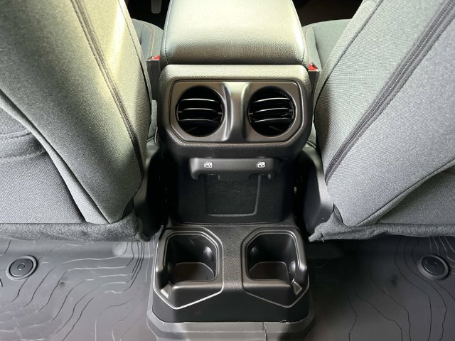 New 2026 Jeep Gladiator Sport AWD/4WD image 17
