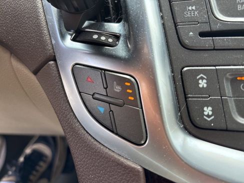 Used 2011 Cadillac SRX Luxury AWD/4WD image 6
