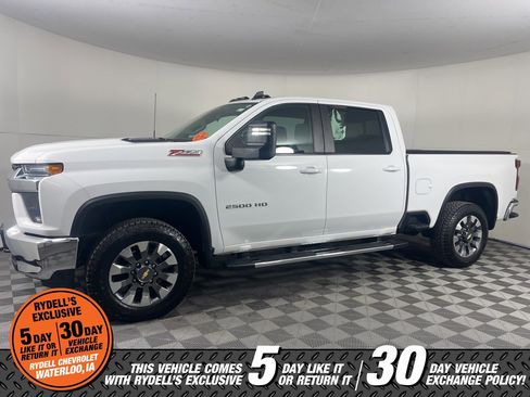 Used 2022 Chevrolet Silverado 2500 LT w/ Convenience Package image 9
