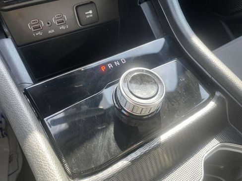 Used 2025 Jeep Grand Cherokee Laredo X image 41