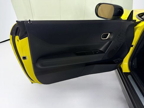 Certified 2025 MINI Cooper S FWD image 24