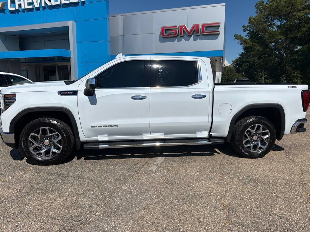 Used 2026 GMC Sierra 1500 SLT w/ SLT Premium Package AWD/4WD image 2