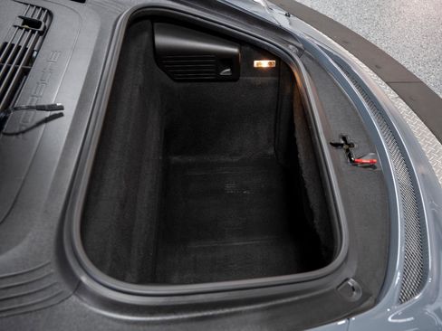 Used 2018 Porsche 911 GT3 image 54