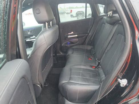 Used 2023 Mercedes-Benz GLA 250 4MATIC w/ Premium Package image 11